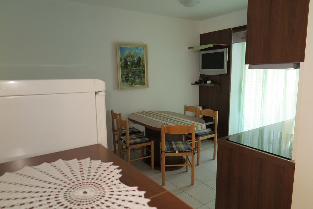 Apartment Omerovic ノヴァリャ エクステリア 写真