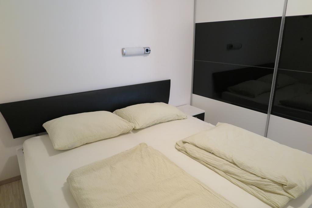 Apartment Omerovic ノヴァリャ エクステリア 写真